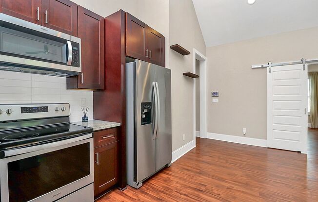 Newer Build Single Family in Washington Heights!
