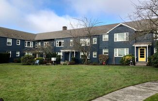 Stunning 2 Bed, 1 Bath Vintage Charmer!