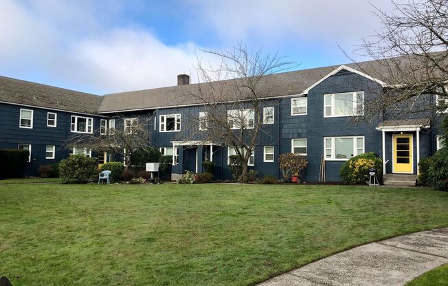 Stunning 2 Bed, 1 Bath Vintage Charmer!