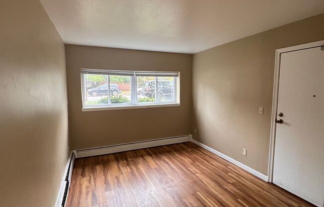 2800 Pillsbury Ave