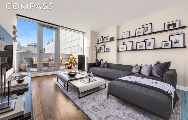 225 5 AVE