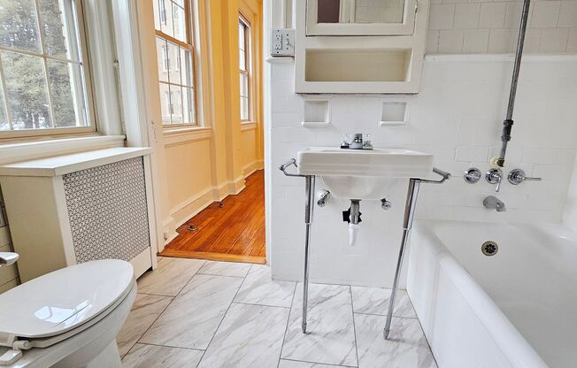 1 bed, 1 bath, 600 sqft, $1,450, Unit 206