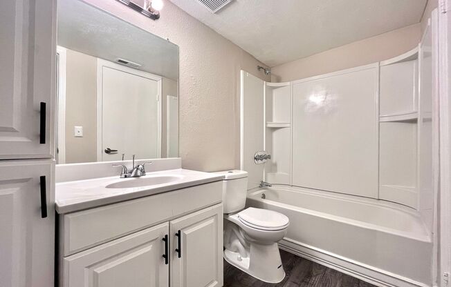 1 bed, 1 bath, 700 sqft, $1,699, Unit 209