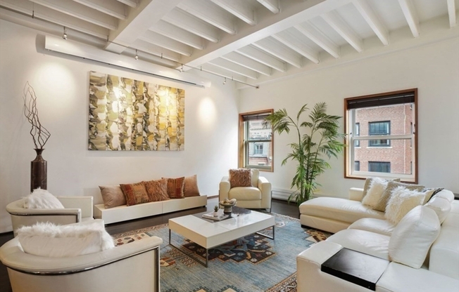 132 COMMONWEALTH