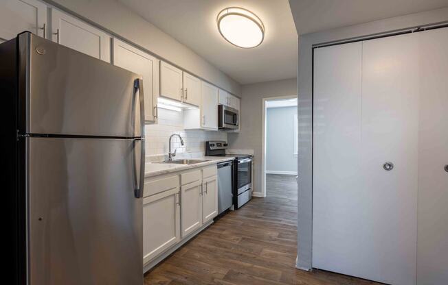 Reserve at Providence Apartments in Charlotte North Carolina photo of kitchen with stainless steel appliances