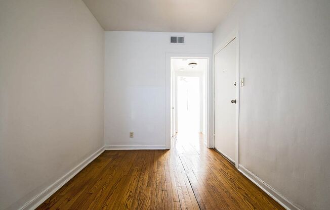 8208 S Drexel