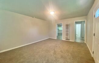 3 beds, 1 bath, $995