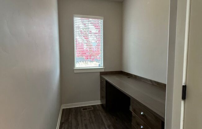 3 beds, 2 baths, $2,595