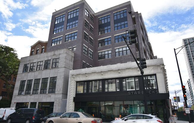 1 bed, 1 bath, 673 sqft, $3,050, Unit 3833-314