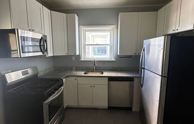 3 bedroom, 1 Bath in Desirable Location