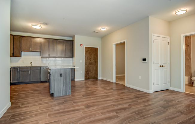 1 bed, 1 bath, 762 sqft, $2,395, Unit Residence 413