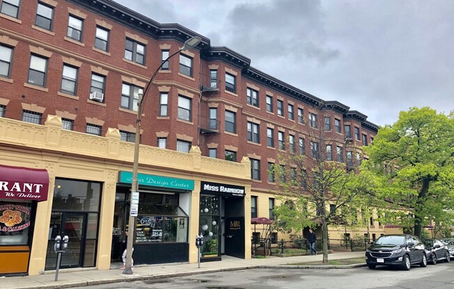 1 bed, 1 bath, 400 sqft, $2,100, Unit 2