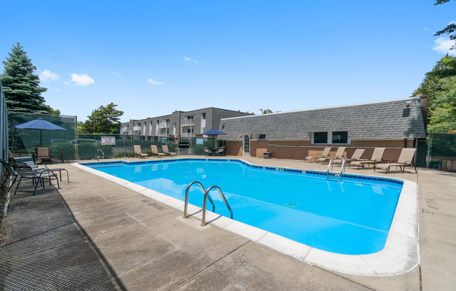 Taymil East Shore Apartment Homes Outdoor Pool