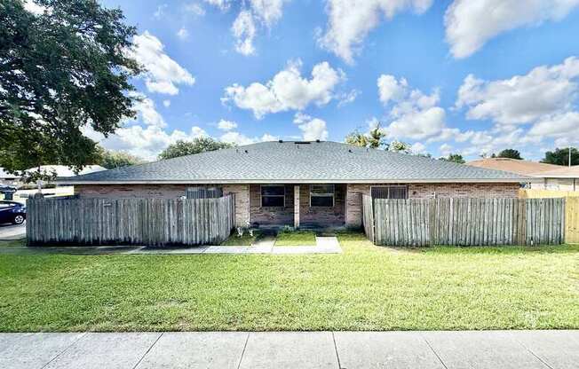 3202 BLOOMINGDALE VILLA CT