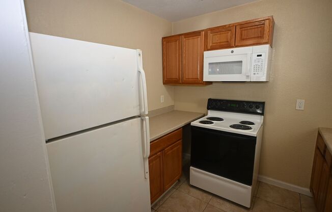 1 bed, 1 bath, $895
