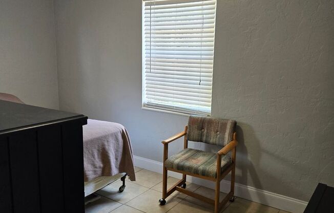 3 beds, 1 bath, $1,695