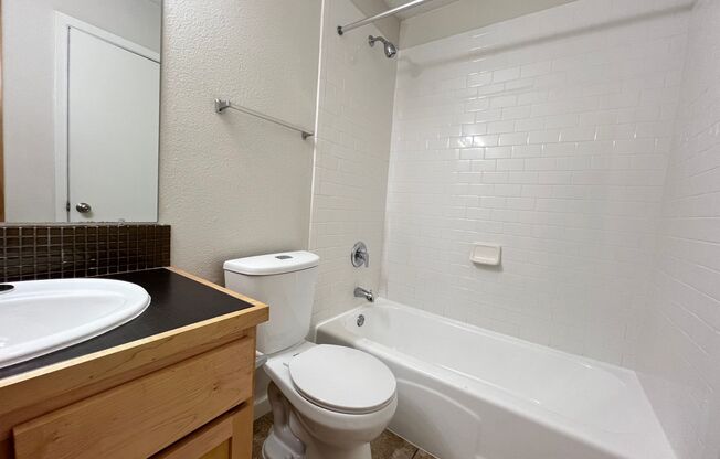 1 bed, 1 bath, 720 sqft, $1,229, Unit BOU-206