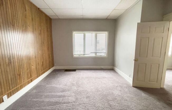 2 beds, 1 bath, 900 sqft, $750, Unit 811