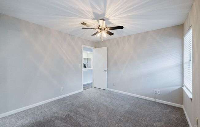 2 beds, 2 baths, 1,000 sqft, $1,450, Unit 2040