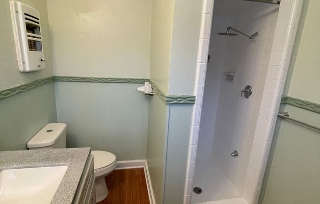 3 beds, 2 baths, $1,900