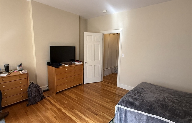 97 W CEDAR ST
