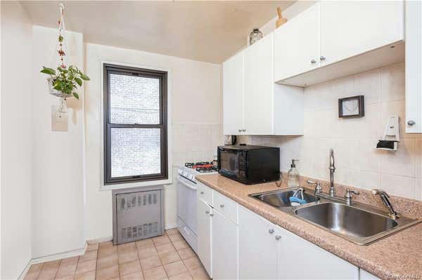 1 bed, 1 bath, 800 sqft, $2,100, Unit 3A