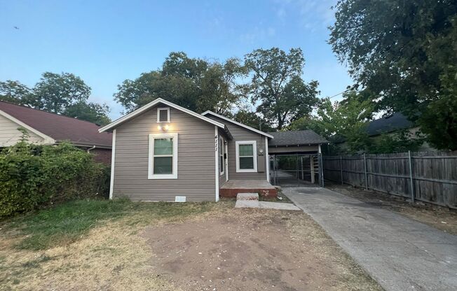 (PENDING) 3 Bed 2 Bath House for Rent in Dallas!