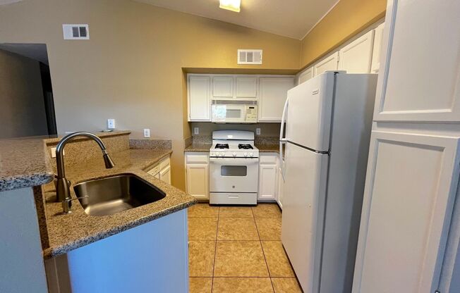 2 beds, 2 baths, $1,300, Unit # 2070
