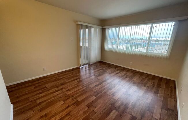 2 beds, 2 baths, 872 sqft, $1,275, Unit 20-A