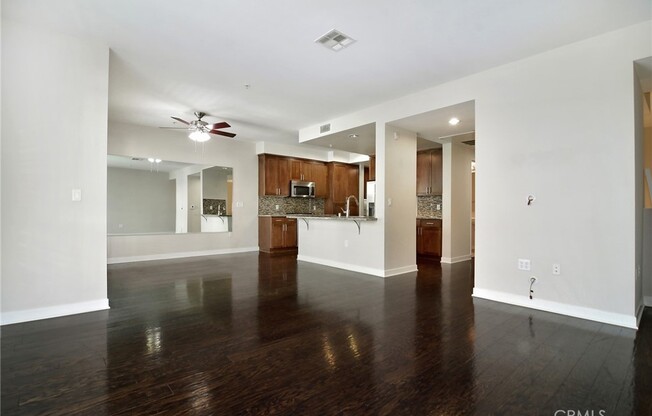 3 beds, 2.5 baths, 1,490 sqft, $4,500, Unit 231