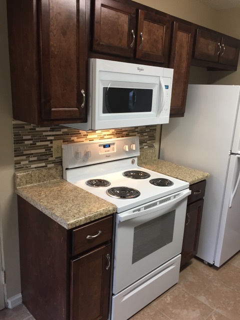 1 bed, 1 bath, 750 sqft, $730, Unit #20