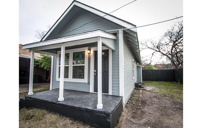 Renovated 1BR/1BA Downtown Home