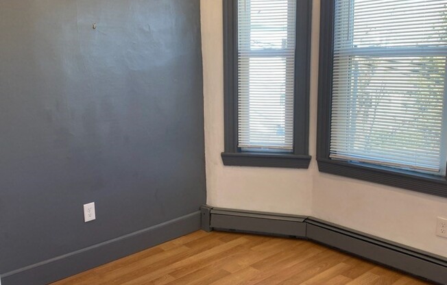 2 beds, 1 bath, 788 sqft, $2,600, Unit 2