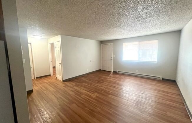 2 beds, 1 bath, 850 sqft, $1,195