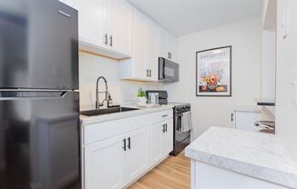 1 bed, 1 bath, 450 sqft, $1,245, Unit 2512-0433