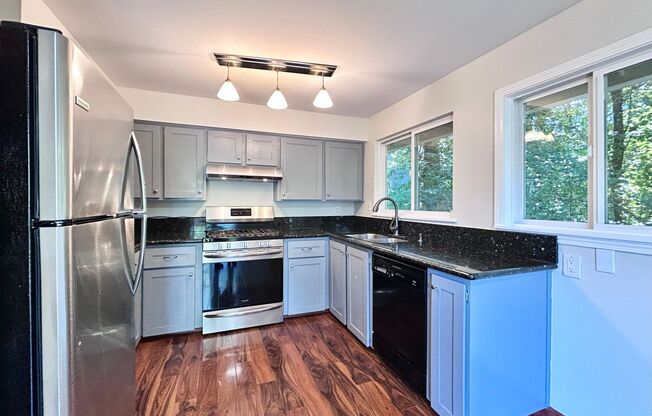 Large 3 Bed, 2 Bath, Sanctuary!