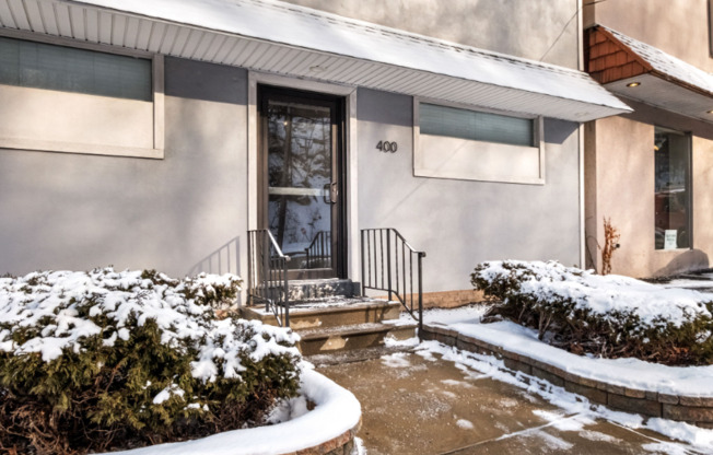 400 PERRYSVILLE AVE