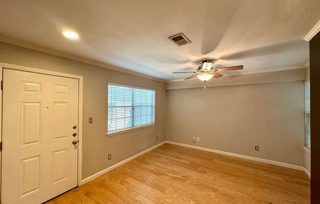 2/2.5 Townhome in Desirable North Austin