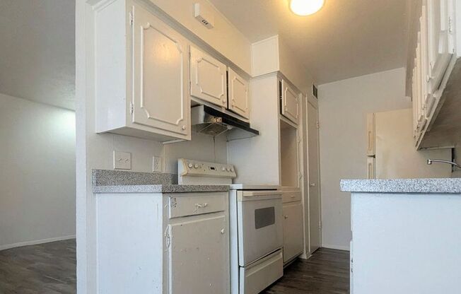 1 bed, 1 bath, 800 sqft, $1,250, Unit 126