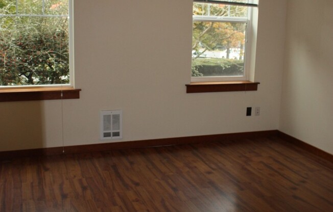 Studio, 1 bath, 359 sqft, $1,325, Unit 205