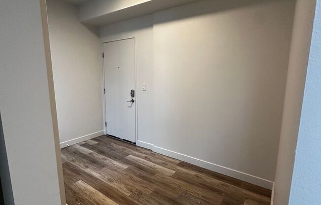 1 bed, 1 bath, 473 sqft, $1,695, Unit 204