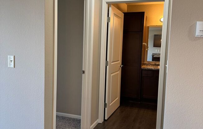 1 bed, 1 bath, 662 sqft, $1,020, Unit 2360-203