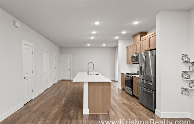 Exceptional 3BD* 2.5 BA* home in the North Bethany Ridgeline Community!
