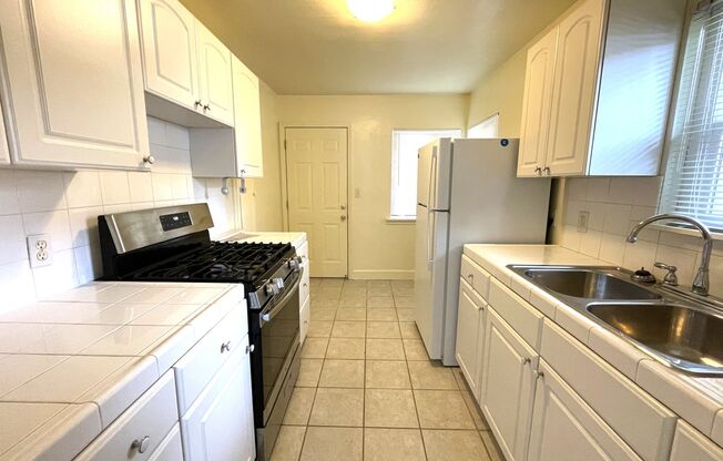 1 bed, 1 bath, 432 sqft, $2,395, Unit 1633