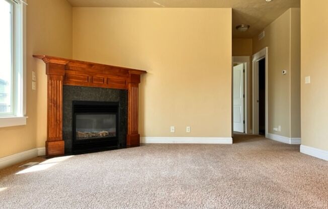 1935 Marten Creek~Gorgeous home in Lochsa Falls Subdivision