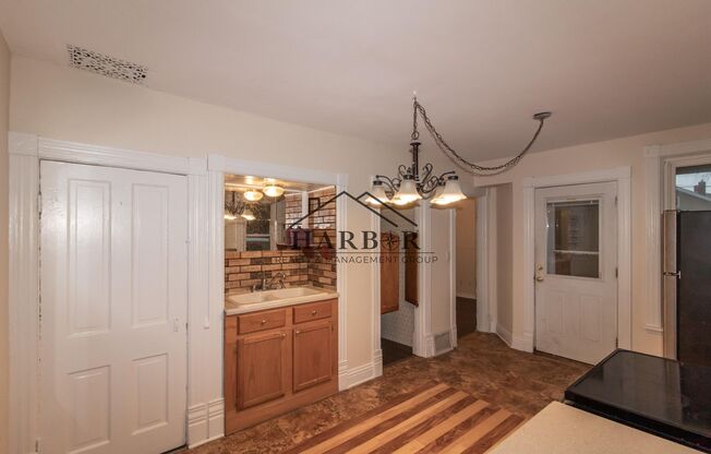 867 8th Avenue SE - 2