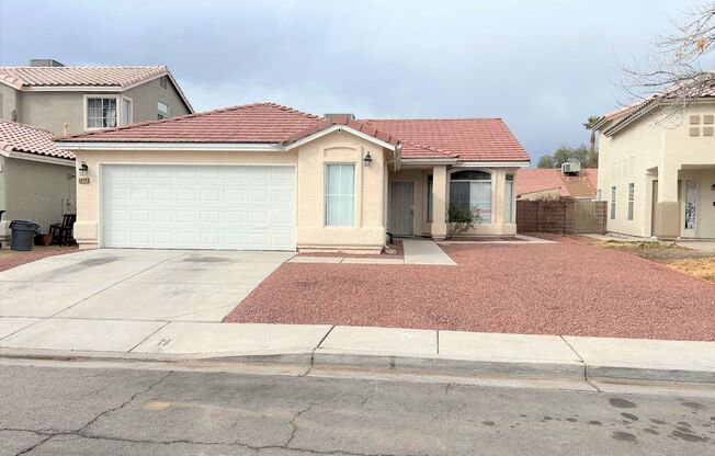 SUPER UPDATED SINGLE STORY NO HOA!!