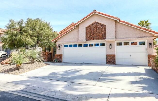 Check out this Stunning Single Story Home located in the desirable Style at The Lakes community!
