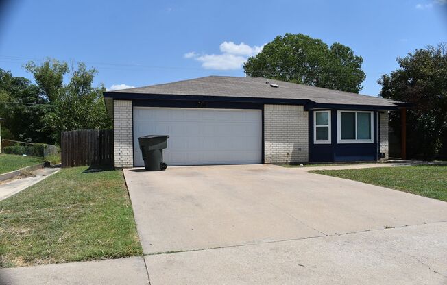 4 Bd / 2 Bath in Killeen! Convenient to Fort Cavazos!