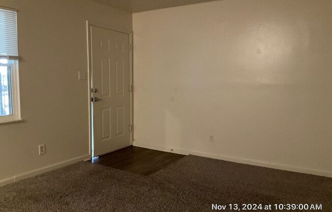 2 beds, 1 bath, 845 sqft, $1,095, Unit 05525-06